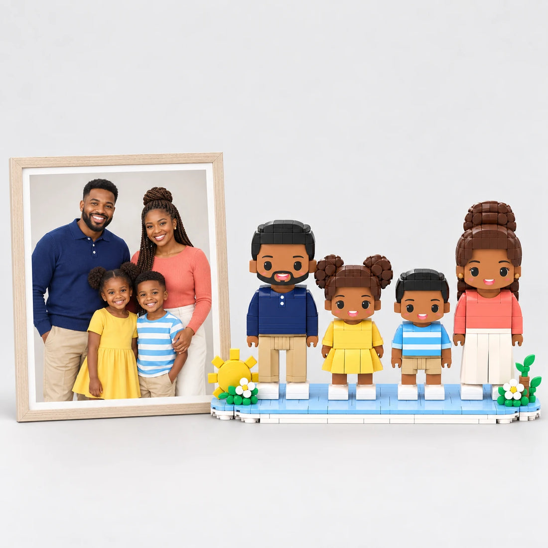 Une photo de famille à côté des figurines en briques assorties (illustration générée par IA d’une photo fictive)